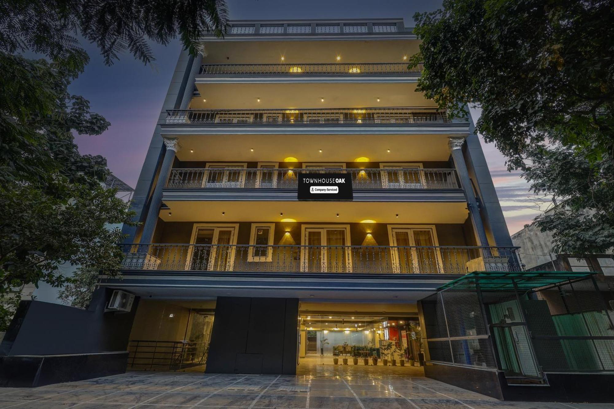 Hotel Super Townhouse Oak Udyog Vihar Gurgaon Zewnętrze zdjęcie