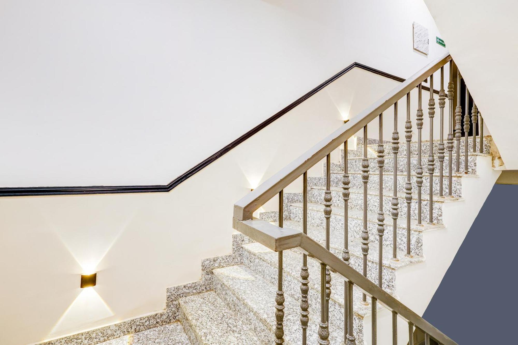 Hotel Super Townhouse Oak Udyog Vihar Gurgaon Zewnętrze zdjęcie