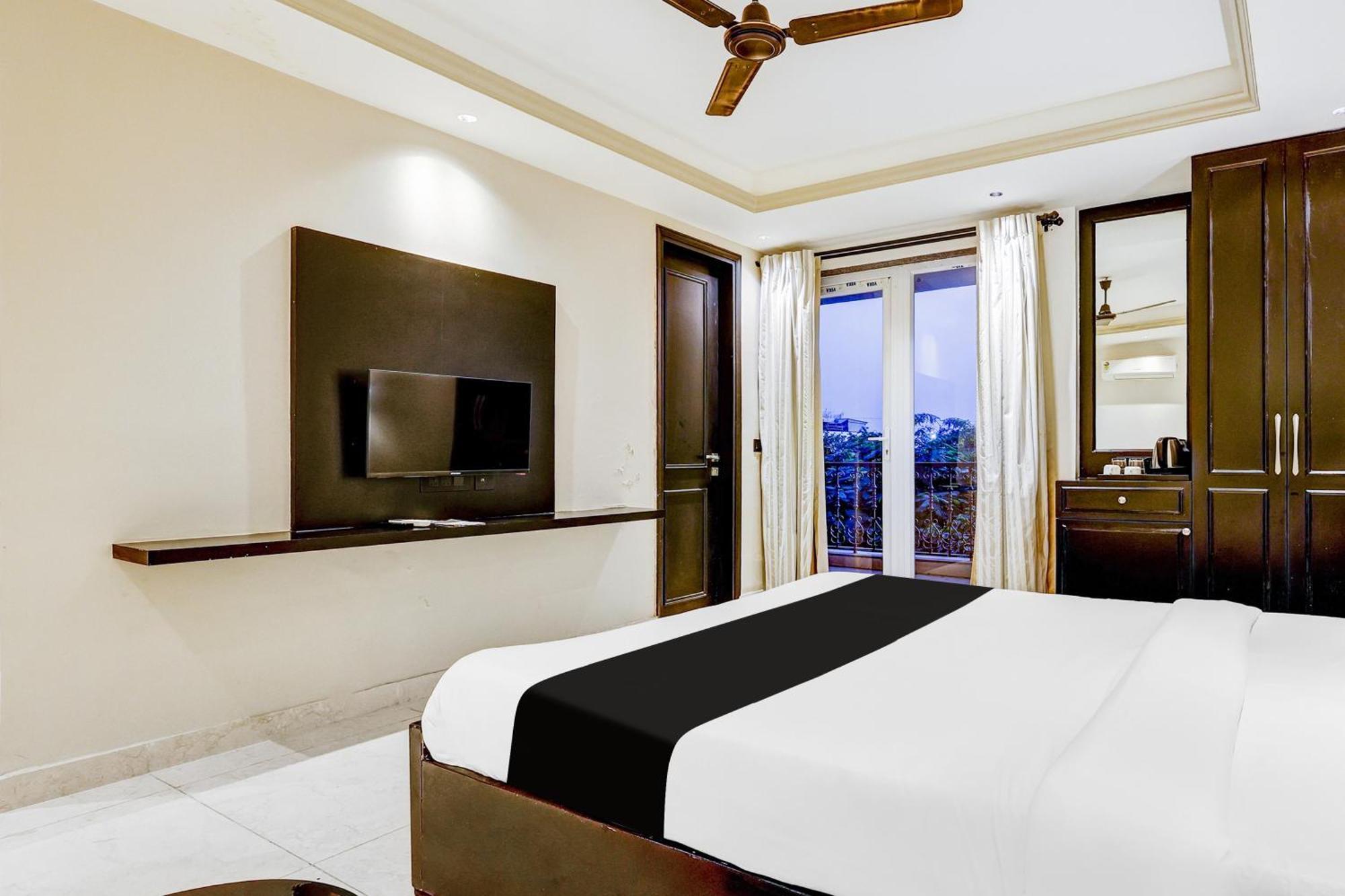 Hotel Super Townhouse Oak Udyog Vihar Gurgaon Zewnętrze zdjęcie